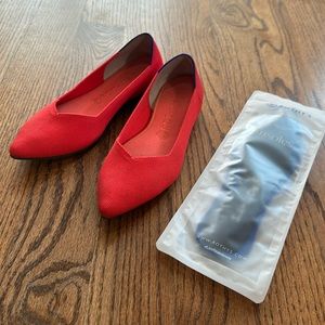 The Point in color Flame, Rothy’s